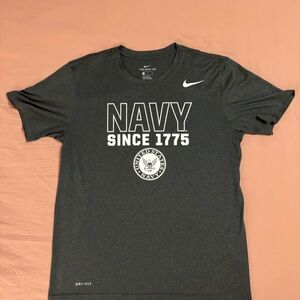 Nike MEDIUM Dry-fit Gray USN